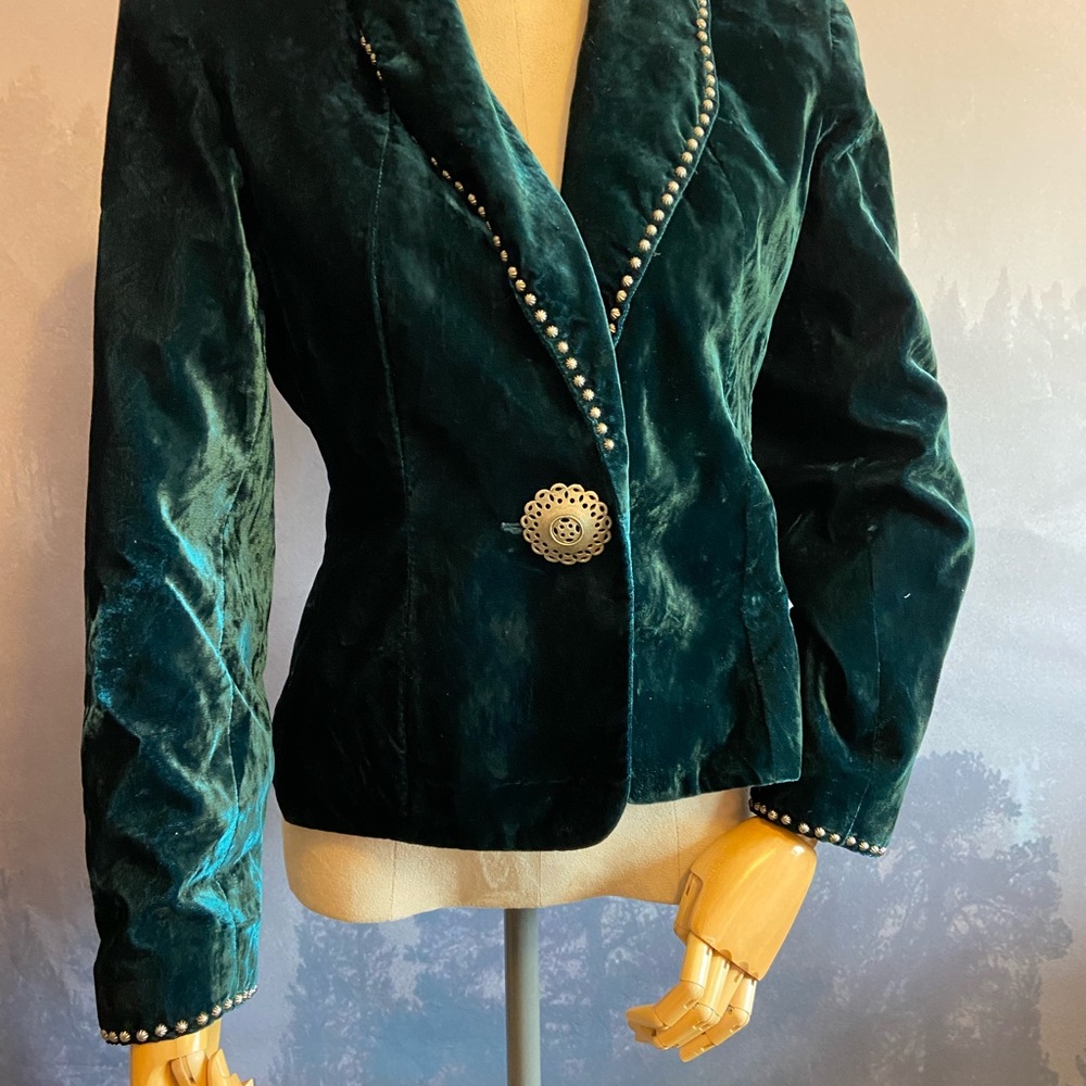Double D Ranchwear - Picture 7 of 14